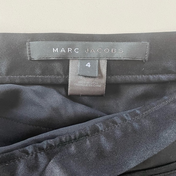 Marc Jacobs 100% silk skirt. - Picture 3 of 3